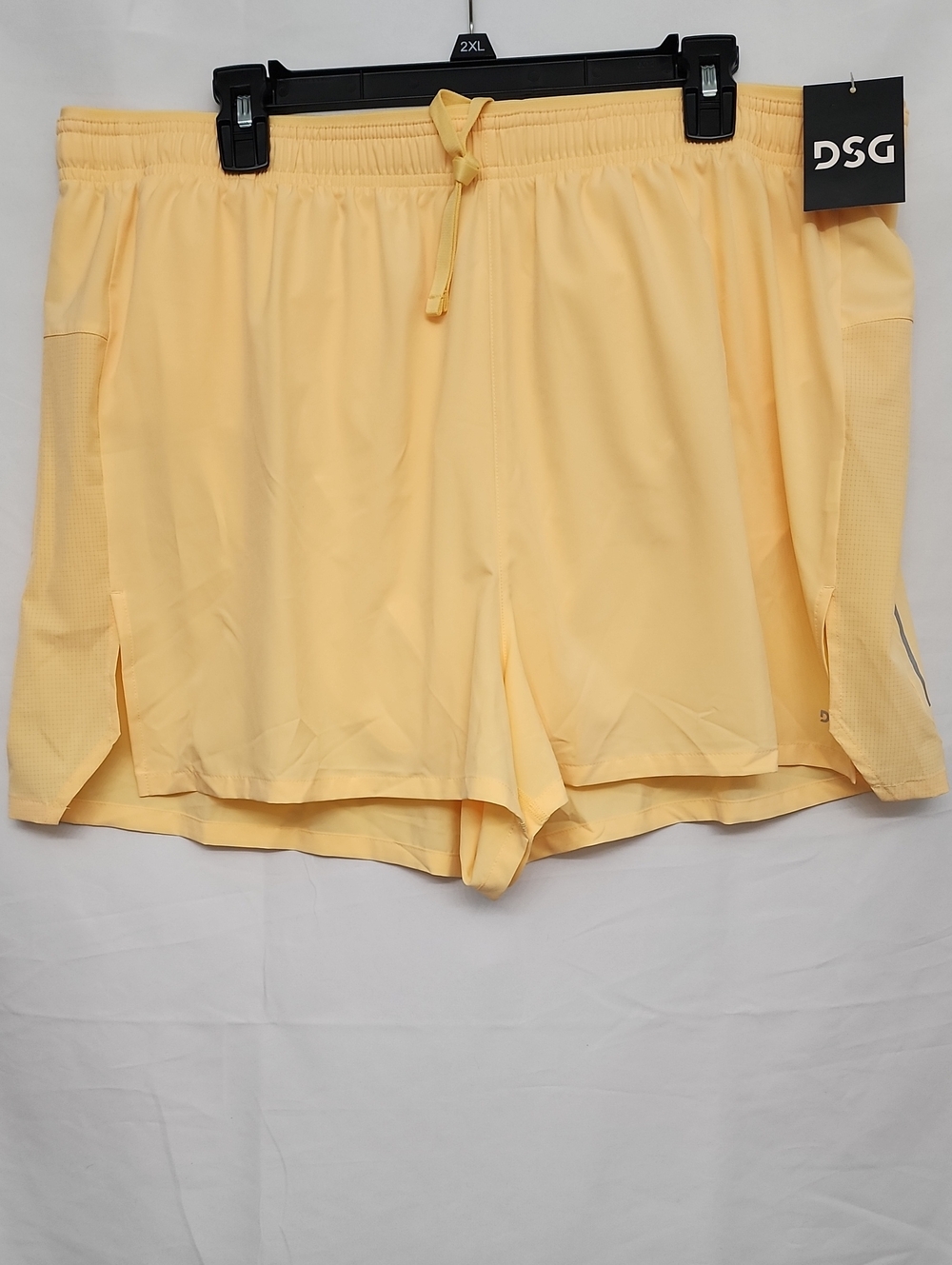 DSG Men's XXL Athletic Shorts with Drawstring, Moisture Wicking, And 50+ UV New